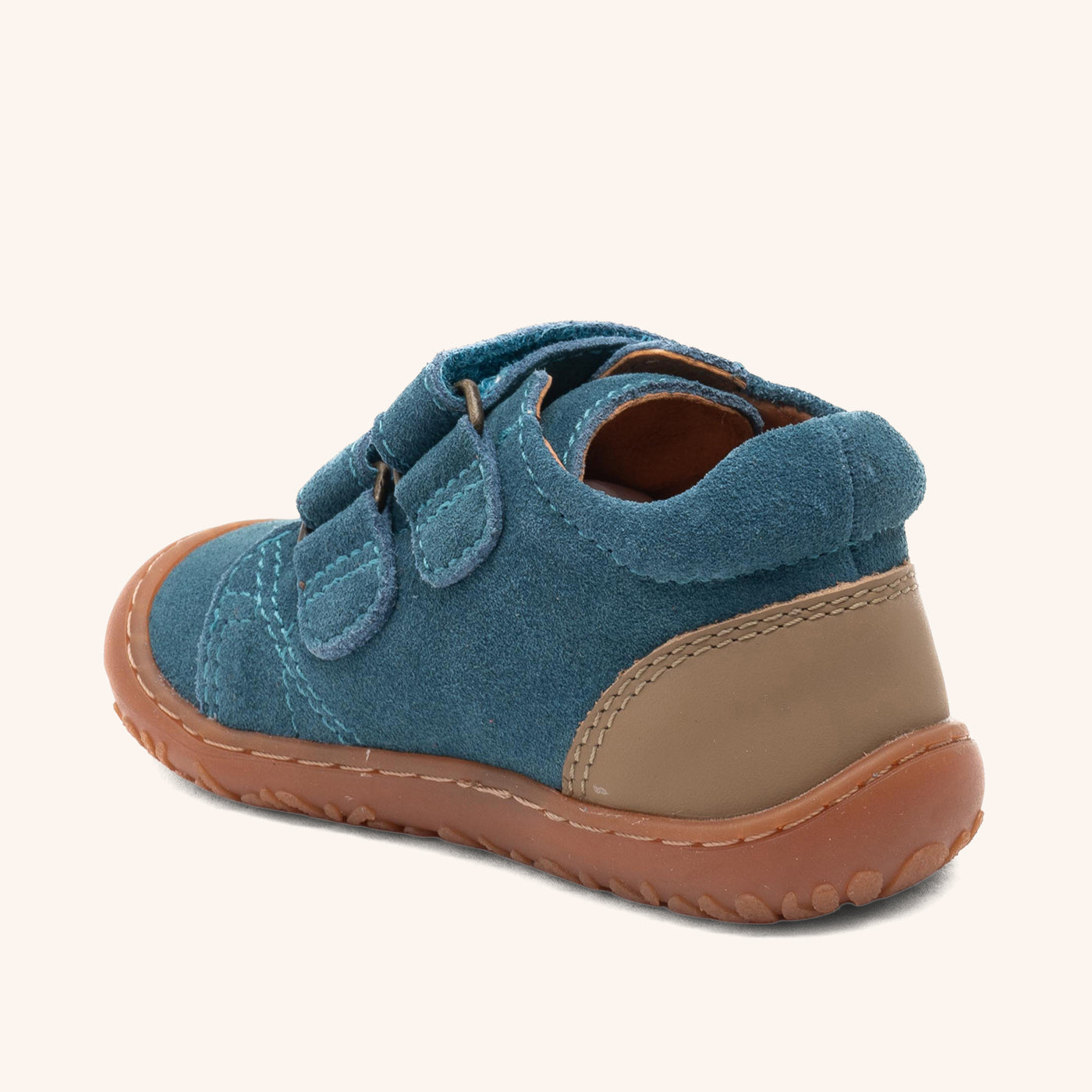 bisgaard barefoot hale v petrol PLAY