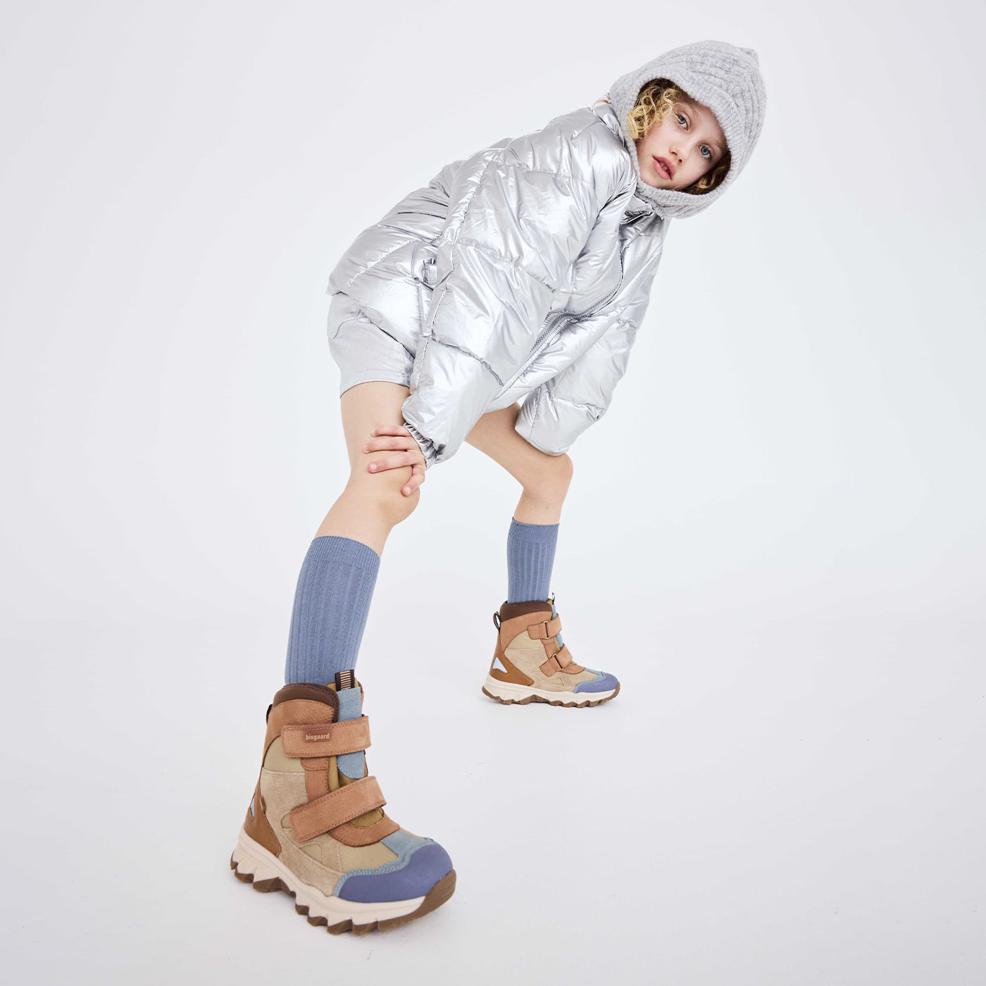 Shoes with waterproof TEX membrane