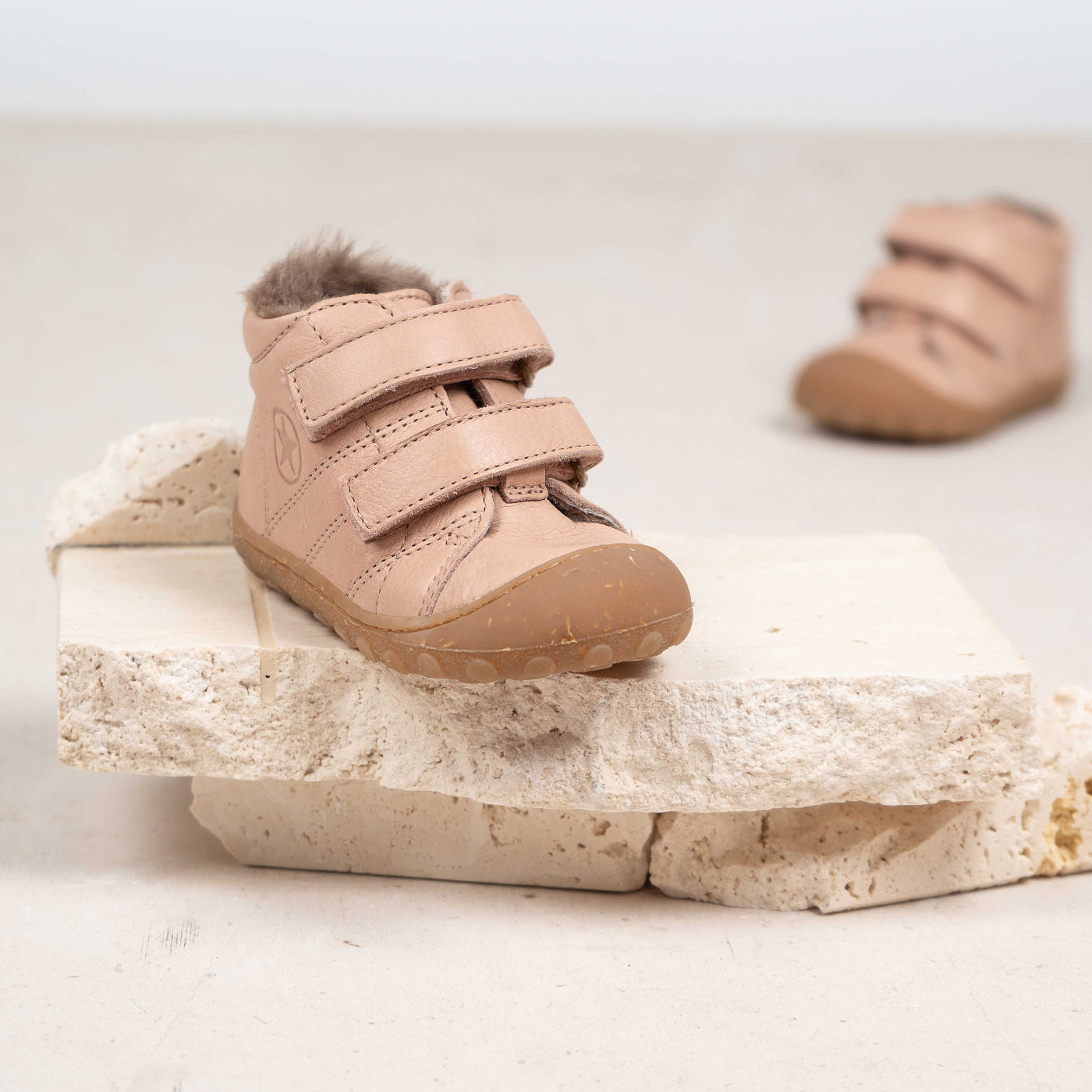 bisgaard barefoot hale v lamb nude