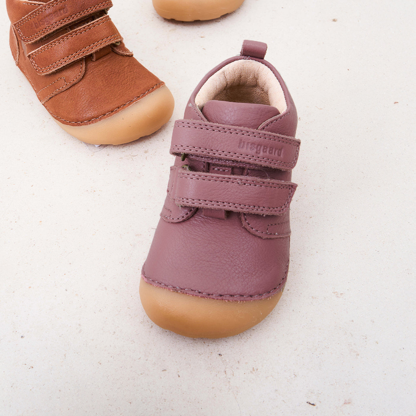 bisgaard barefoot carter heather